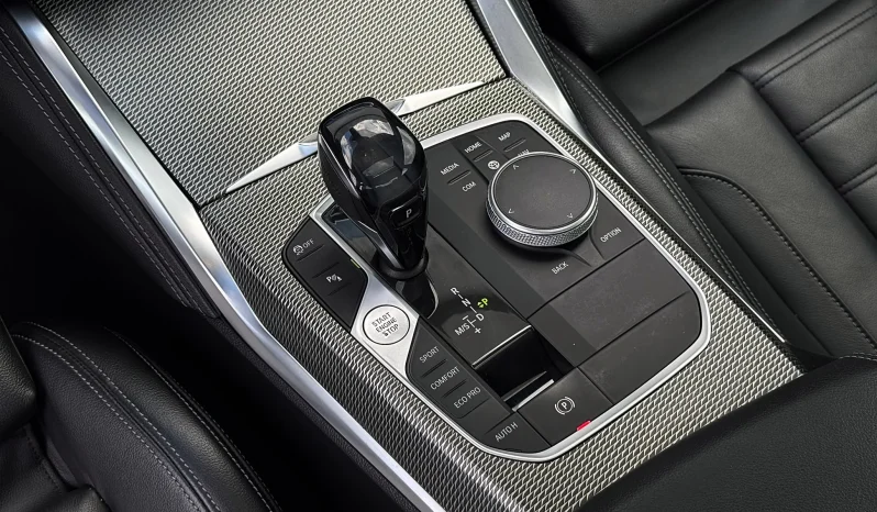 
								BMW M4 M440i xDrive AT MHEV full									