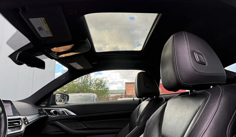 
								BMW M4 M440i xDrive AT MHEV full									