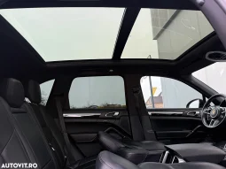 
										Porsche Cayenne S Platinum Edition full									