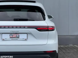 
										Porsche Cayenne Tiptronic S full									