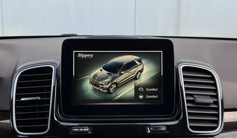 
								Mercedes-Benz GLE 350 d 4MATIC 9G-TRONIC Exclusive full									