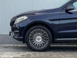
										Mercedes-Benz GLE 350 d 4MATIC 9G-TRONIC Exclusive full									