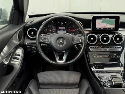 
										Mercedes-Benz C 220 (BlueTEC) d 7G-TRONIC Avantgarde full									