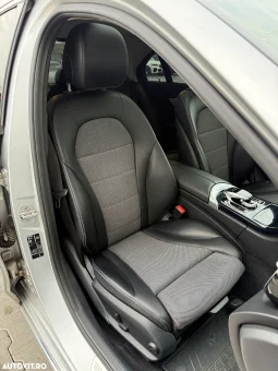 
										Mercedes-Benz C 220 (BlueTEC) d 7G-TRONIC Avantgarde full									