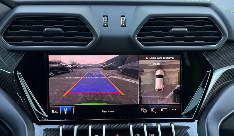 
								Lamborghini URUS full									