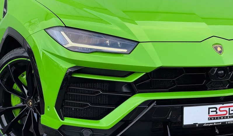 
								Lamborghini URUS full									