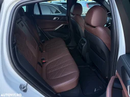 
										BMW X6 xDrive30d AT MHEV full									