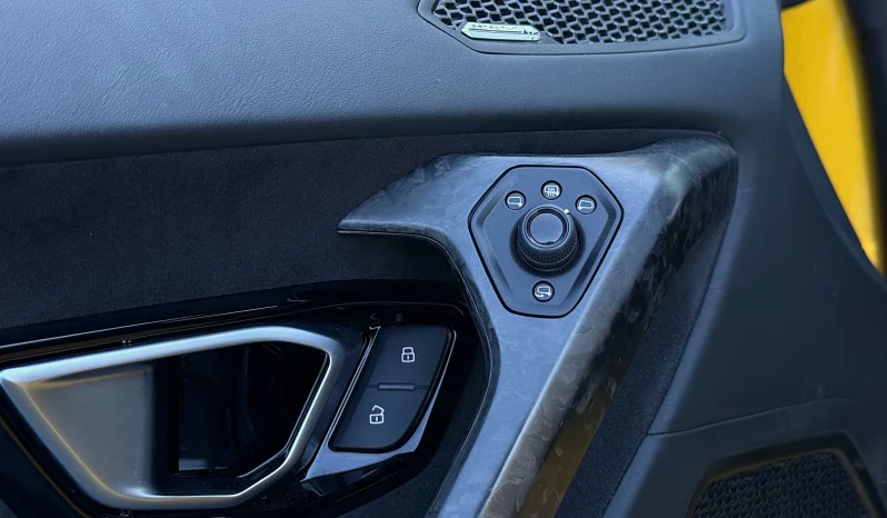 
								Lamborghini Huracan full									