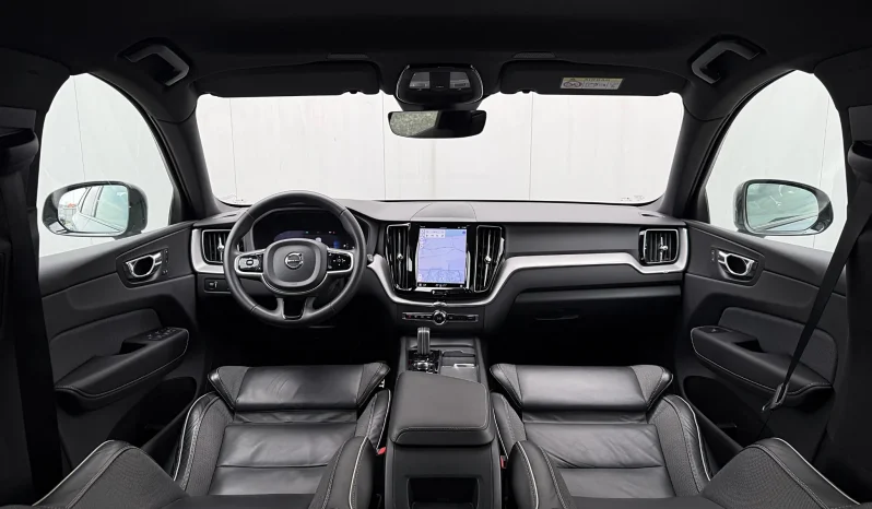 
								Volvo XC 60 B4 D AWD Geartronic RDesign full									