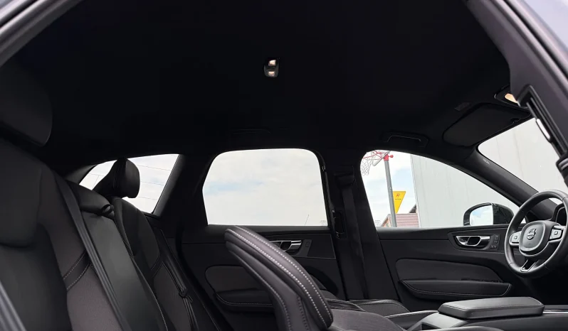 
								Volvo XC 60 B4 D AWD Geartronic RDesign full									