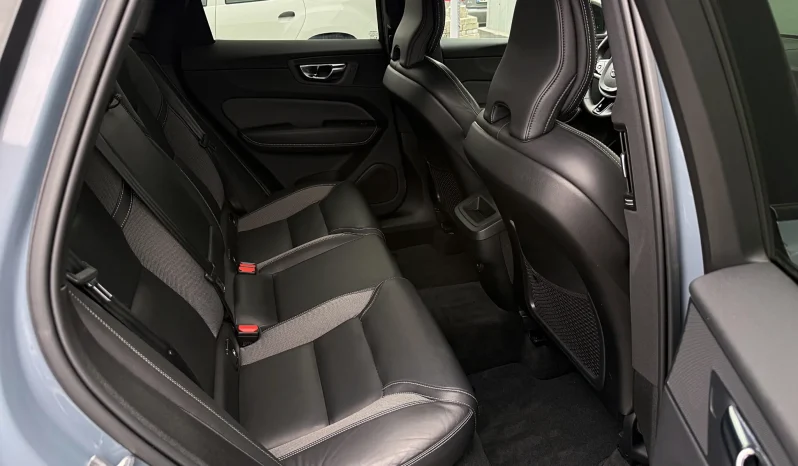 
								Volvo XC 60 B4 D AWD Geartronic RDesign full									