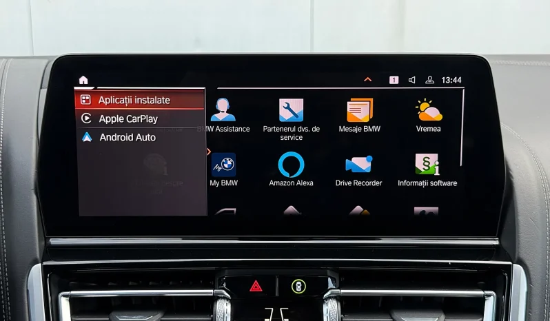 
								BMW Seria 8 Coupe full									