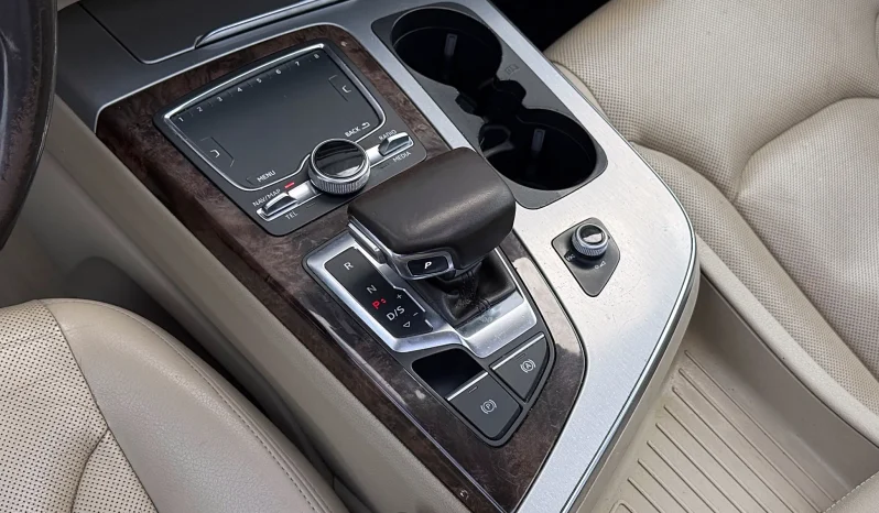 
								Audi Q7 3.0 TDI Quattro Tiptronic full									