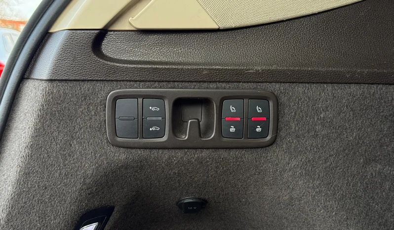 
								Audi Q7 3.0 TDI Quattro Tiptronic full									