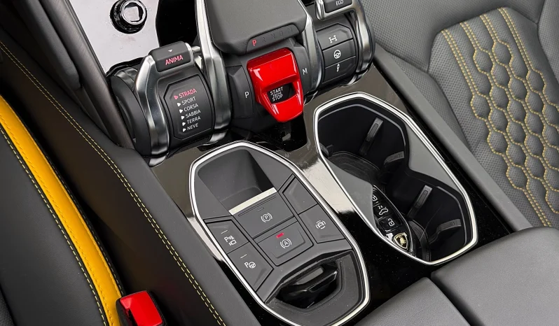 
								LAMBORGHINI URUS MANSORY full									