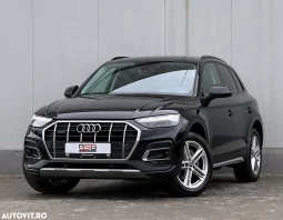 
										Audi Q5 40 TDI quattro S tronic sport full									