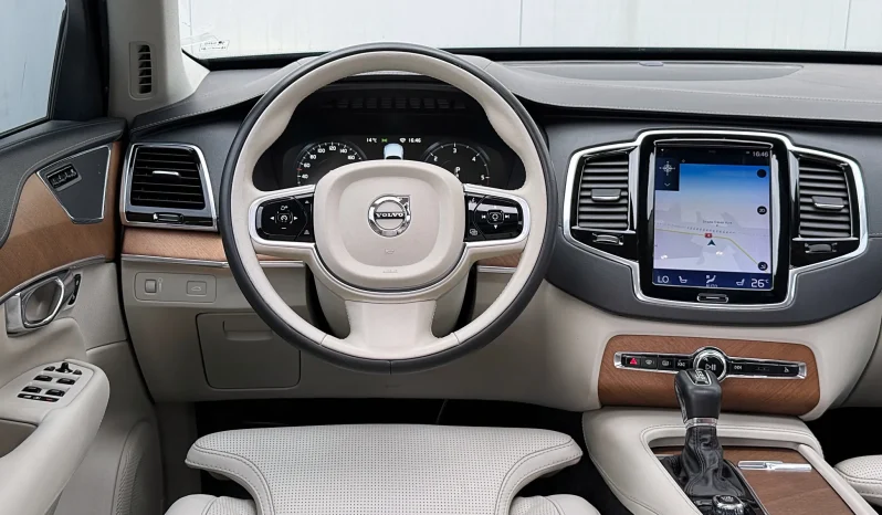 
								Volvo XC 90 D5 AWD Geartronic Inscription full									