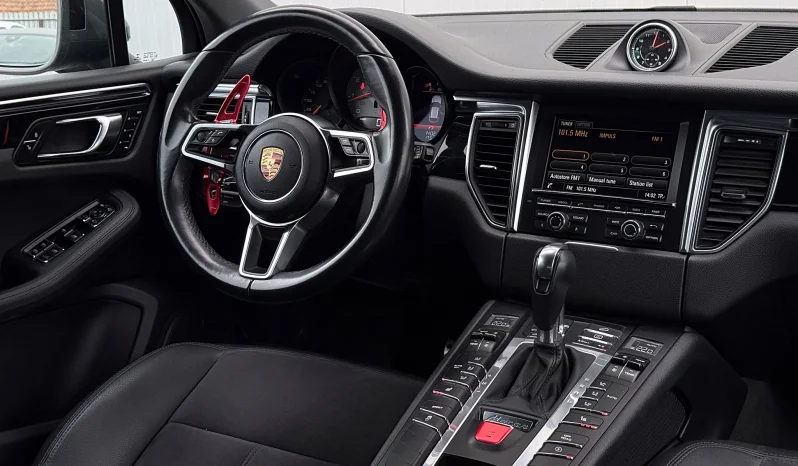 
								Porsche Macan 3.0 PDK S full									