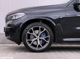 
										BMW X5 xDrive25d AT full									