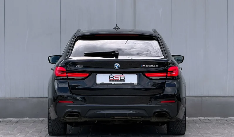 
								BMW Seria 5 530e xDrive Aut. M Sport Edition full									