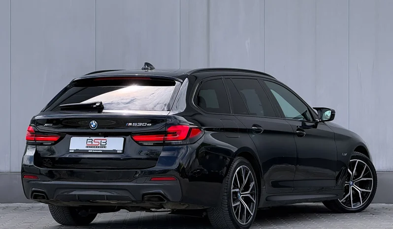 
								BMW Seria 5 530e xDrive Aut. M Sport Edition full									