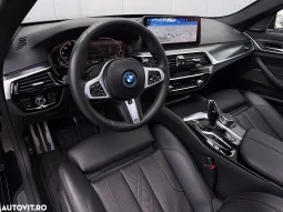 
										BMW Seria 5 530e xDrive Aut. M Sport Edition full									