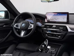 
										BMW Seria 5 530e xDrive Aut. M Sport Edition full									