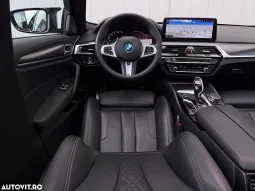 
										BMW Seria 5 530e xDrive Aut. M Sport Edition full									