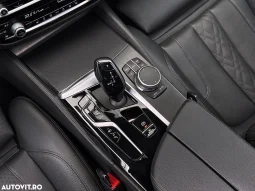 
										BMW Seria 5 530e xDrive Aut. M Sport Edition full									