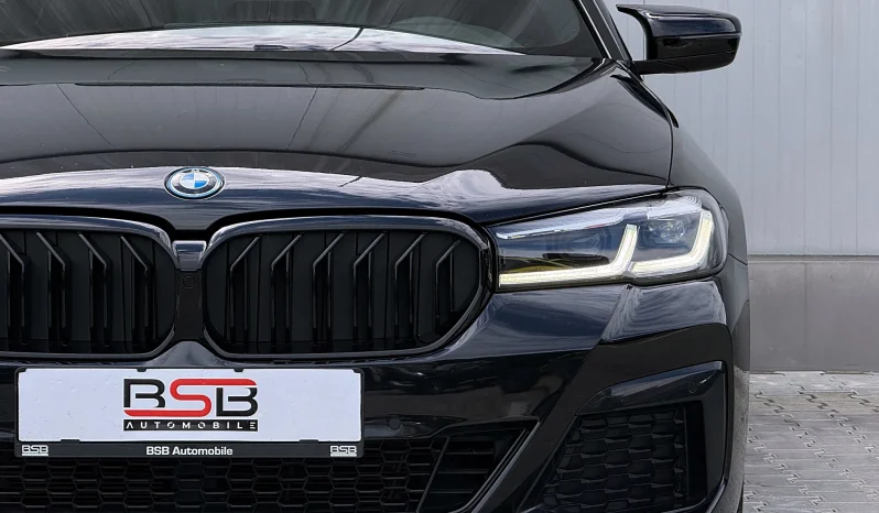 
								BMW Seria 5 530e xDrive Aut. M Sport Edition full									