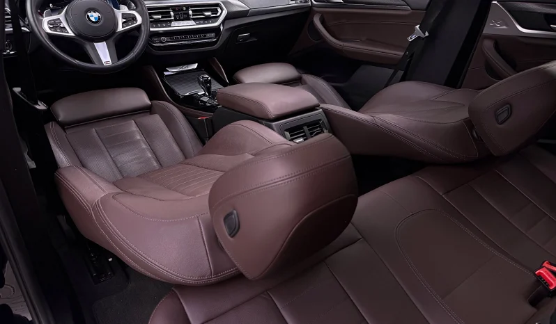 
								BMW X4 xDrive20d AT MHEV full									