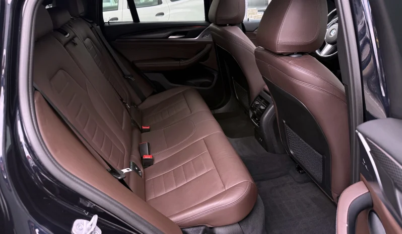 
								BMW X4 xDrive20d AT MHEV full									