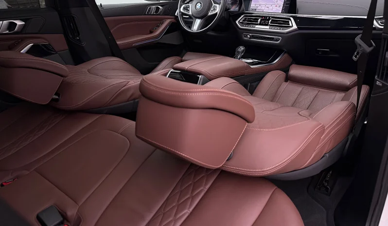 
								BMW X5 xDrive30d AT MHEV full									