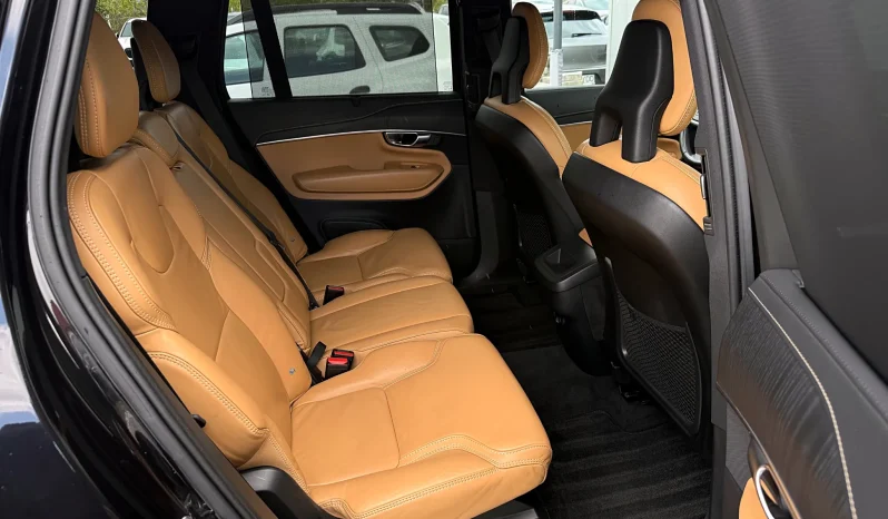 
								Volvo XC 90 B5 D AWD Geartronic Inscription full									