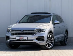 
										Volkswagen Touareg V6 e-Hybrid OPF 4Motion Aut. Elegance FINAL EDITION full									