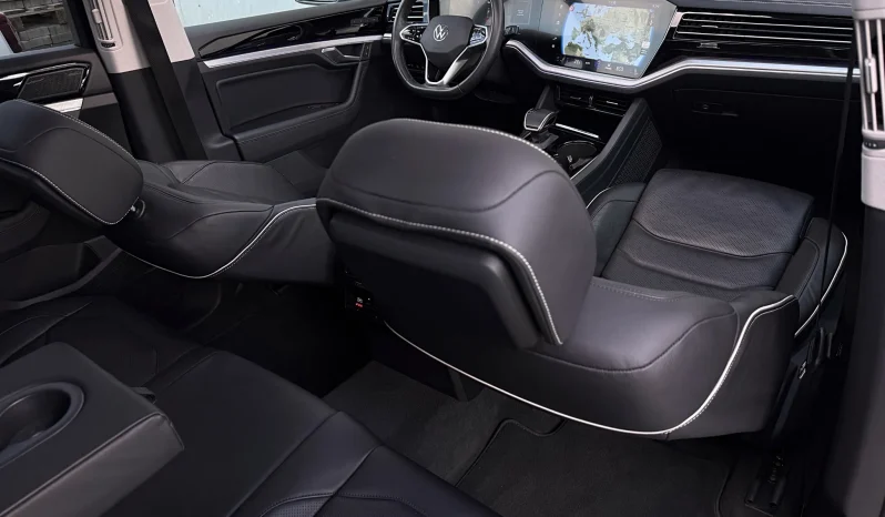 
								Volkswagen Touareg V6 e-Hybrid OPF 4Motion Aut. Elegance FINAL EDITION full									