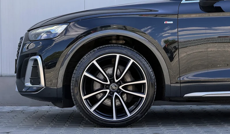 
								Audi Q5 50 TFSIe quattro S tronic S line business full									