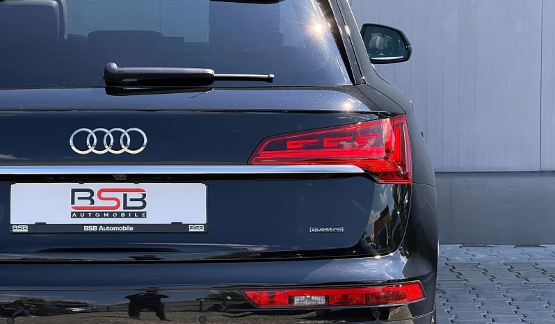 
								Audi Q5 50 TFSIe quattro S tronic S line business full									