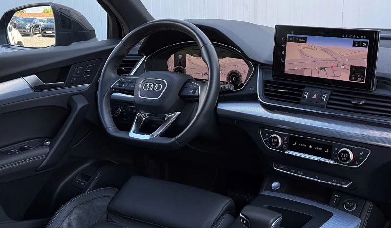 
								Audi Q5 50 TFSIe quattro S tronic S line business full									
