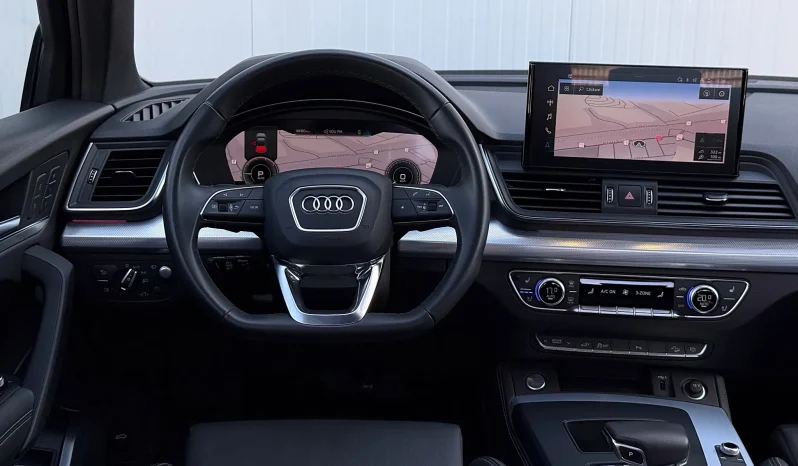 
								Audi Q5 50 TFSIe quattro S tronic S line business full									
