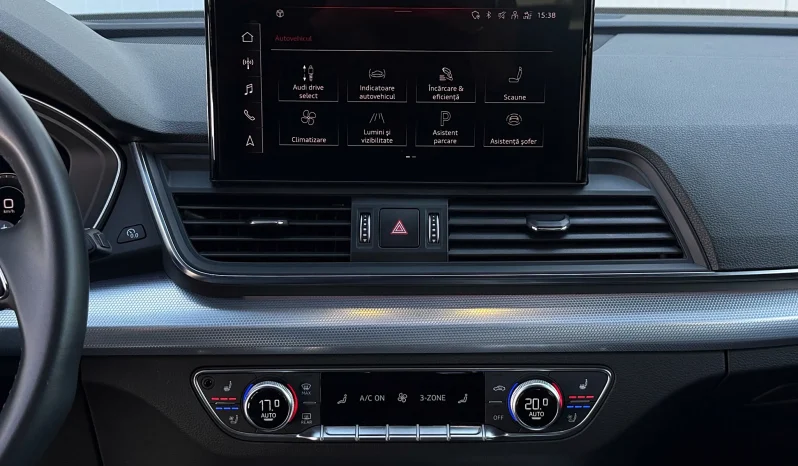
								Audi Q5 50 TFSIe quattro S tronic S line business full									