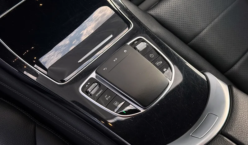 
								Mercedes-Benz GLC 220 d 4MATIC 9G-TRONIC Exclusive full									