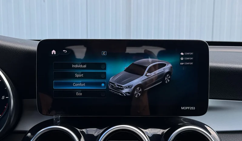 
								Mercedes-Benz GLC 220 d 4MATIC 9G-TRONIC Exclusive full									