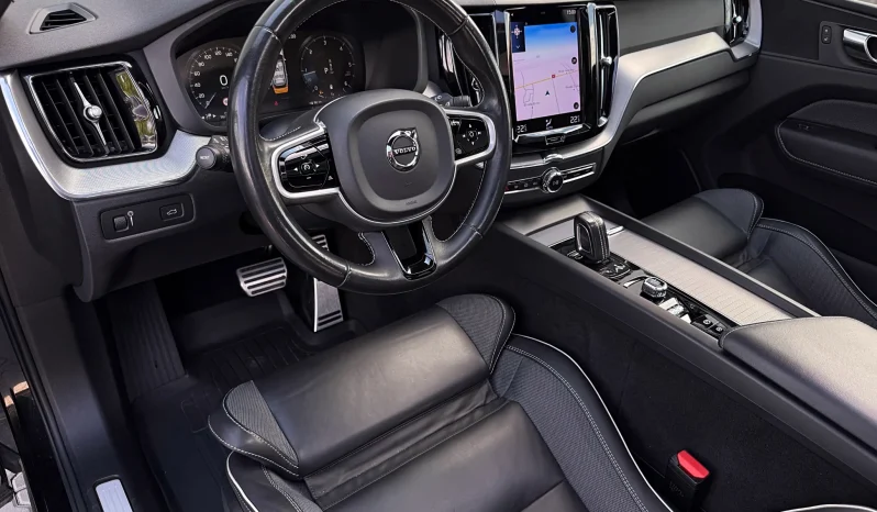 
								Volvo XC 60 B4 D AWD Geartronic RDesign full									