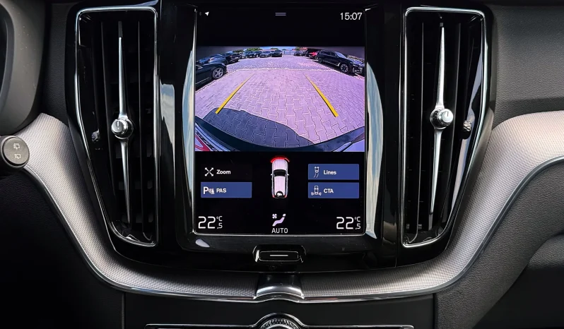 
								Volvo XC 60 B4 D AWD Geartronic RDesign full									
