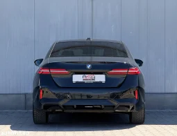 
										BMW Seria 5 520i AT MHEV full									
