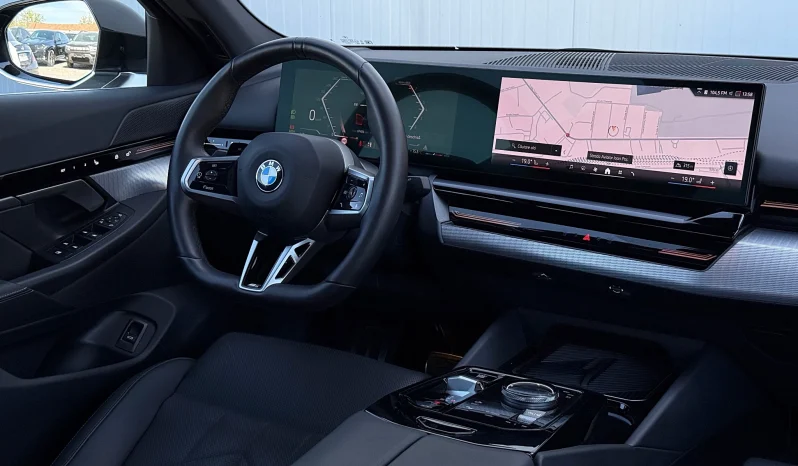 
								BMW Seria 5 520i AT MHEV full									