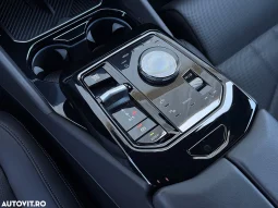 
										BMW Seria 5 520i AT MHEV full									