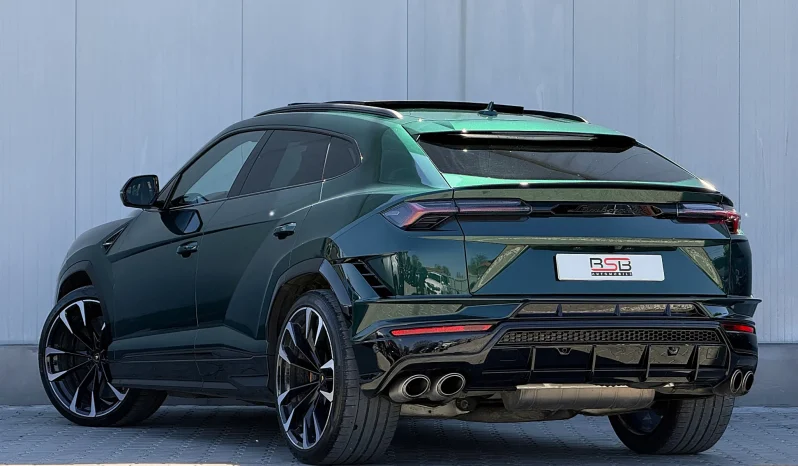 
								Lamborghini URUS Standard full									