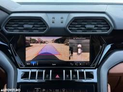 
										Lamborghini URUS Standard full									